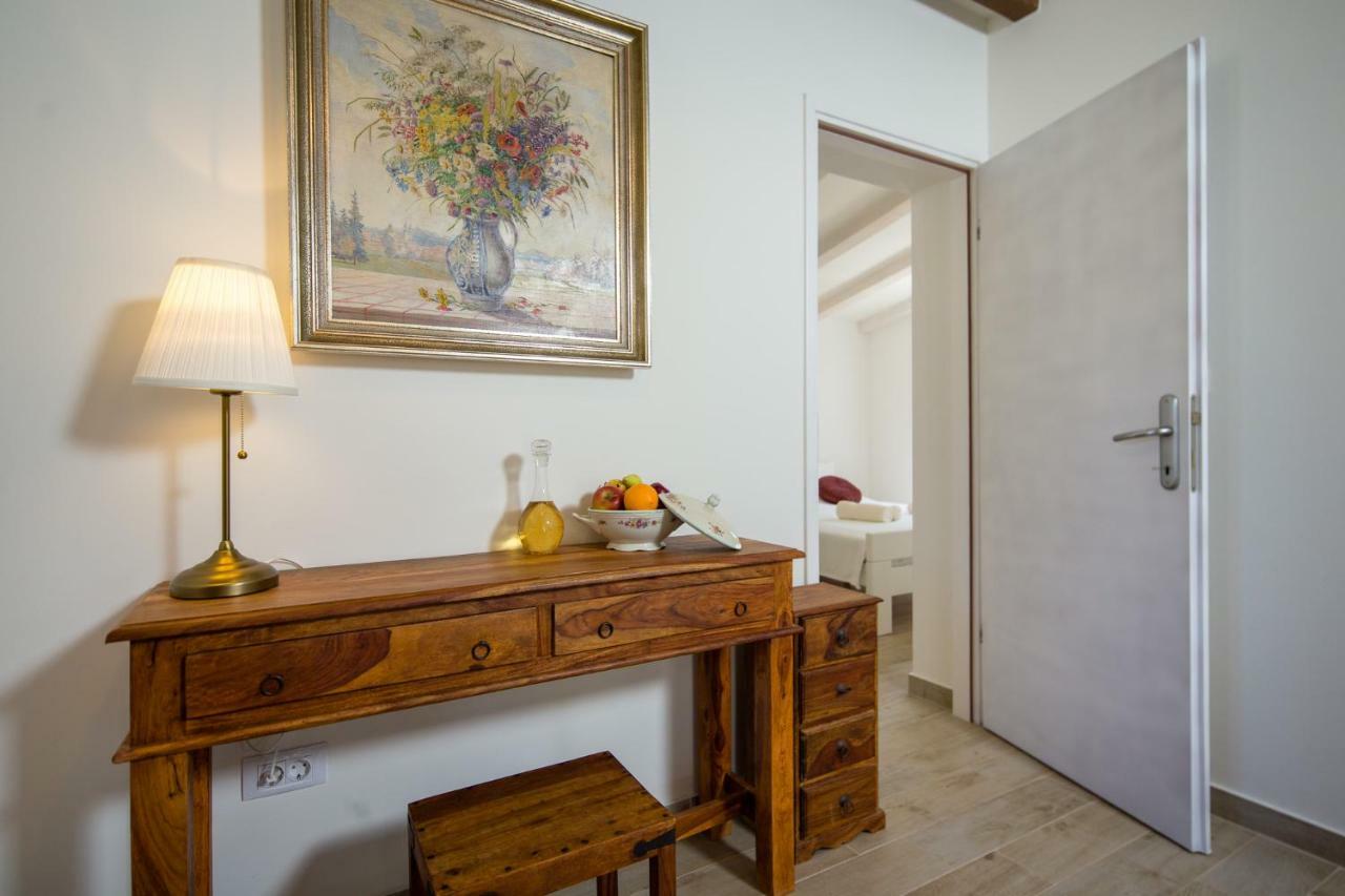 Appartement House Jozefina With Pool à Rovinj Extérieur photo