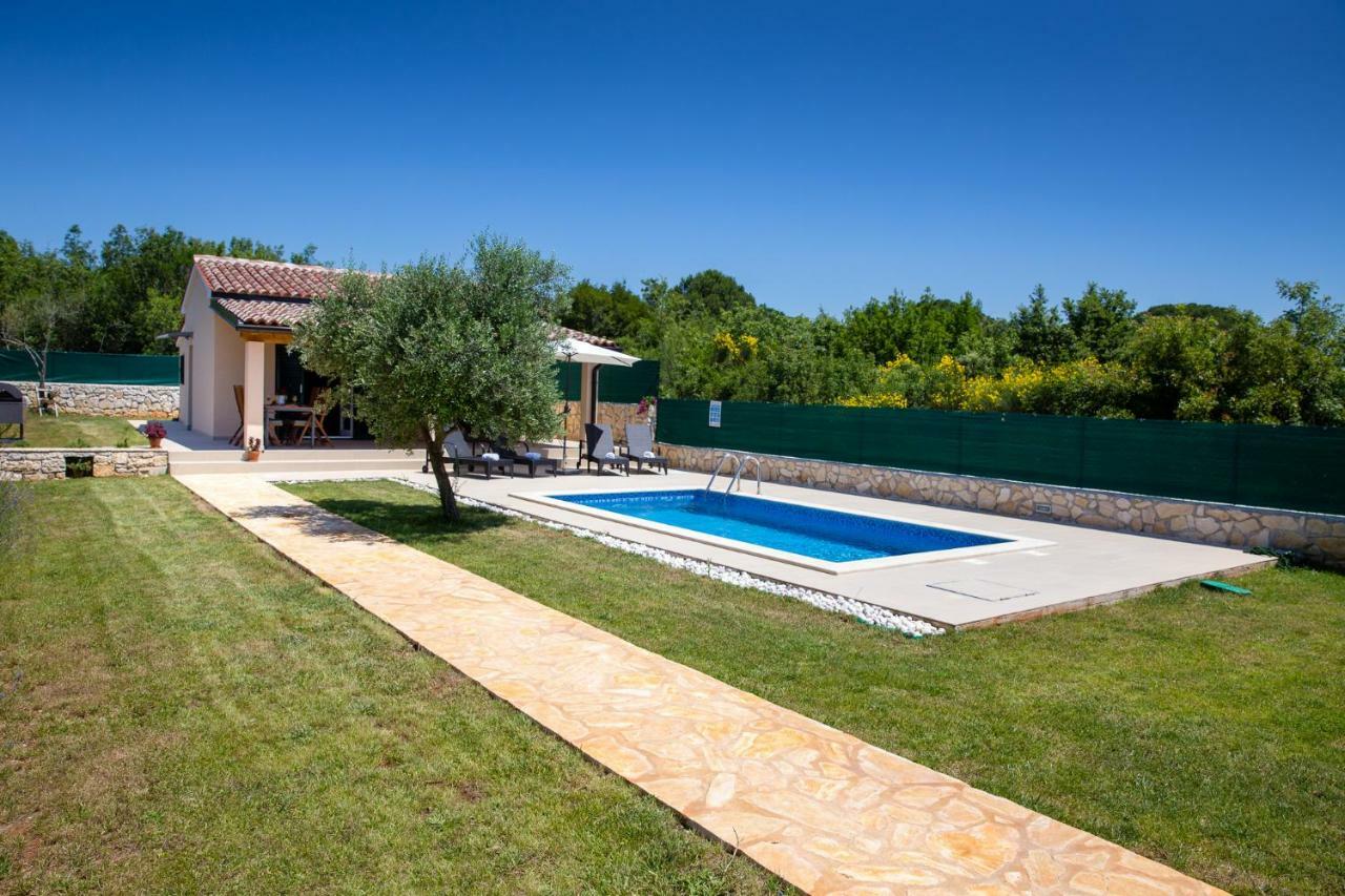 Appartement House Jozefina With Pool à Rovinj Extérieur photo