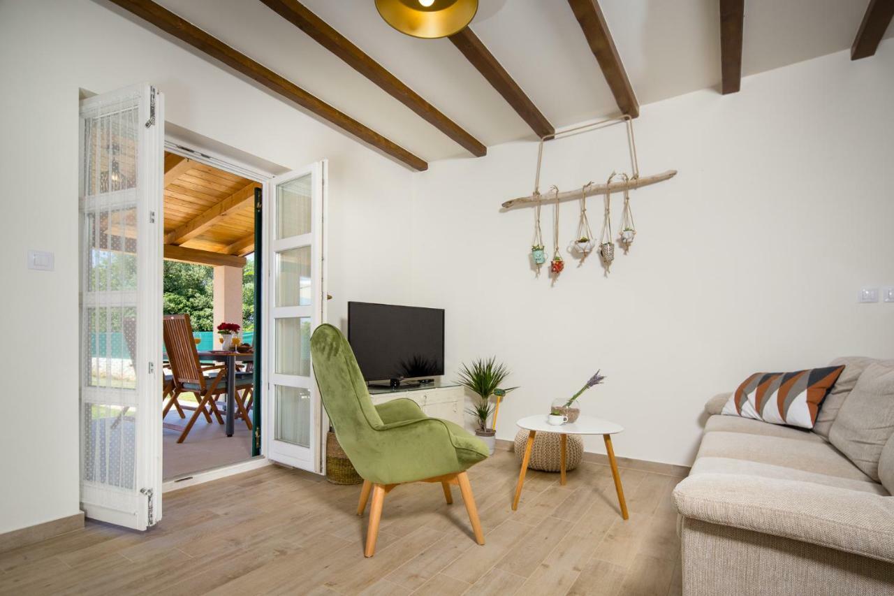 Appartement House Jozefina With Pool à Rovinj Extérieur photo